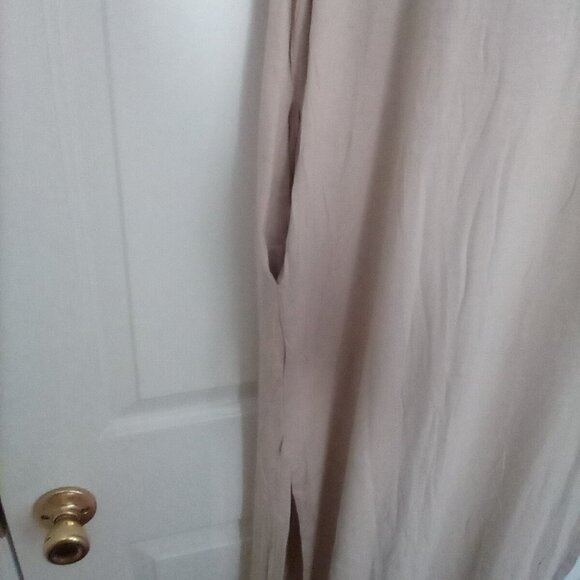 💞Lovely house dress with pockets, folded sleeve hem, cute back detail size 1X💞 - Picture 7 of 8